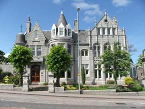 Отель Atholl Hotel  Абердин